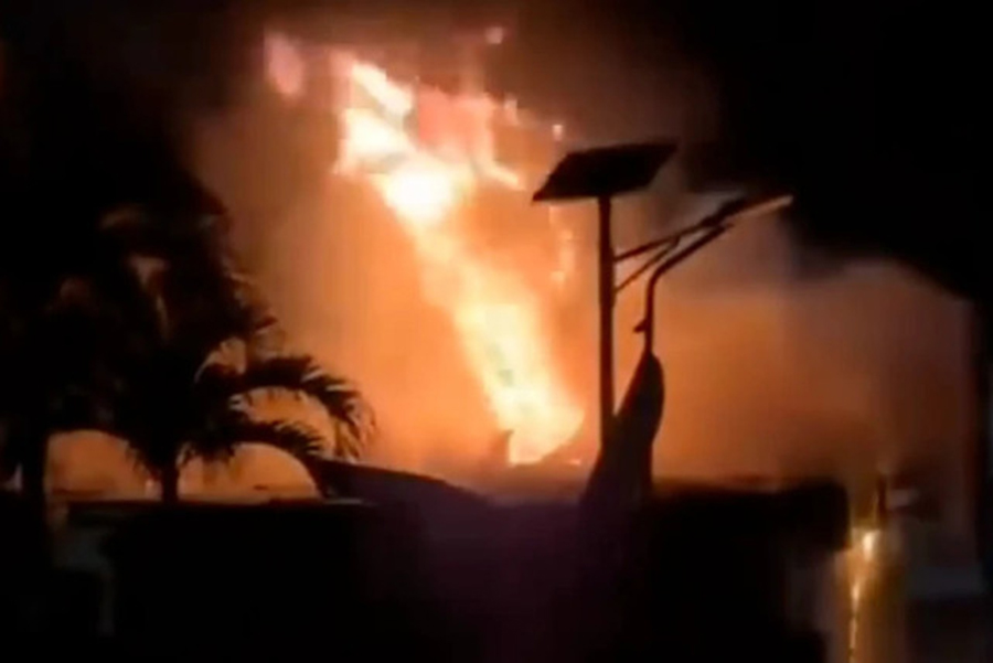 Firecracker Factory Blast in India Leaves 25 Dead