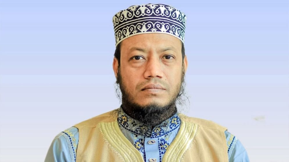 MP Amir Hamza Faces Arrest Warrant
