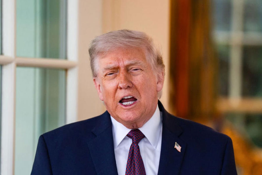 Trump Signals Possible Iran Talks Within Days as Truce Holds