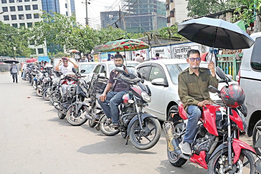 ‘Fuel Pass’ Brings Little Relief for Motorists