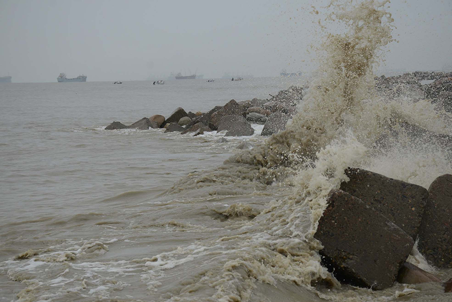 BMD Announces Cautionary Signal No. 3 for Key Seaports