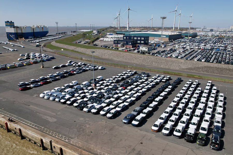 Trump Announces 25% Tariff on European Union Cars