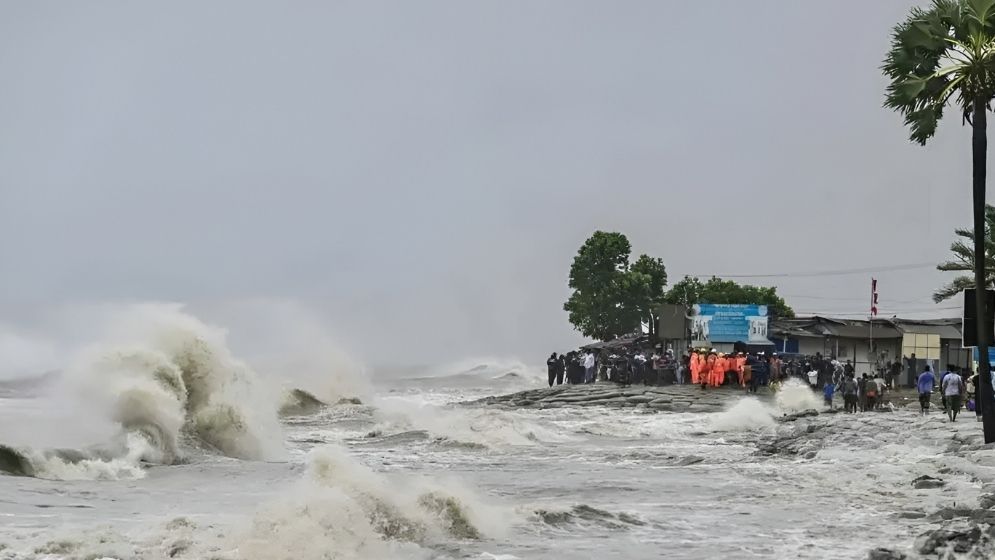 May Forecast Warns of Cyclone and Severe Heatwave