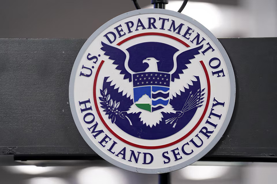 US Tells Foreigners Seeking Green Cards to Return Home to Apply