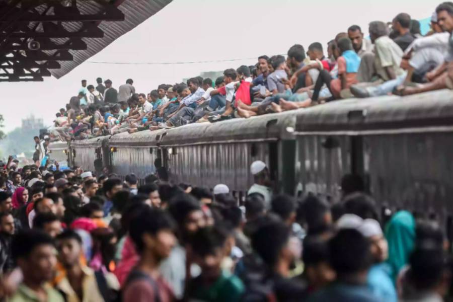 Seven-Day Eid Vacation Begins Monday Across Bangladesh