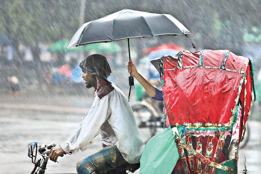 Met Office Warns of Rain and Thunder Activity in Parts of Bangladesh