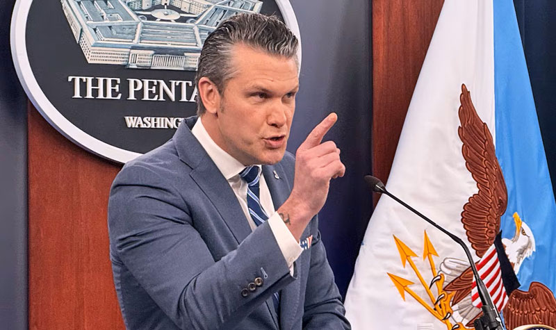 Pentagon bans journalists from entering press office