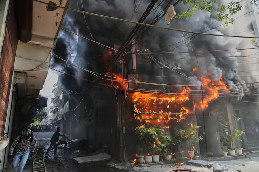 Delhi Hotel Fire Claims 21 Lives