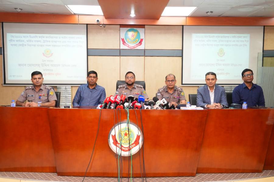 Dhaka Police to Continue Special Drives for Peace: DMP Chief