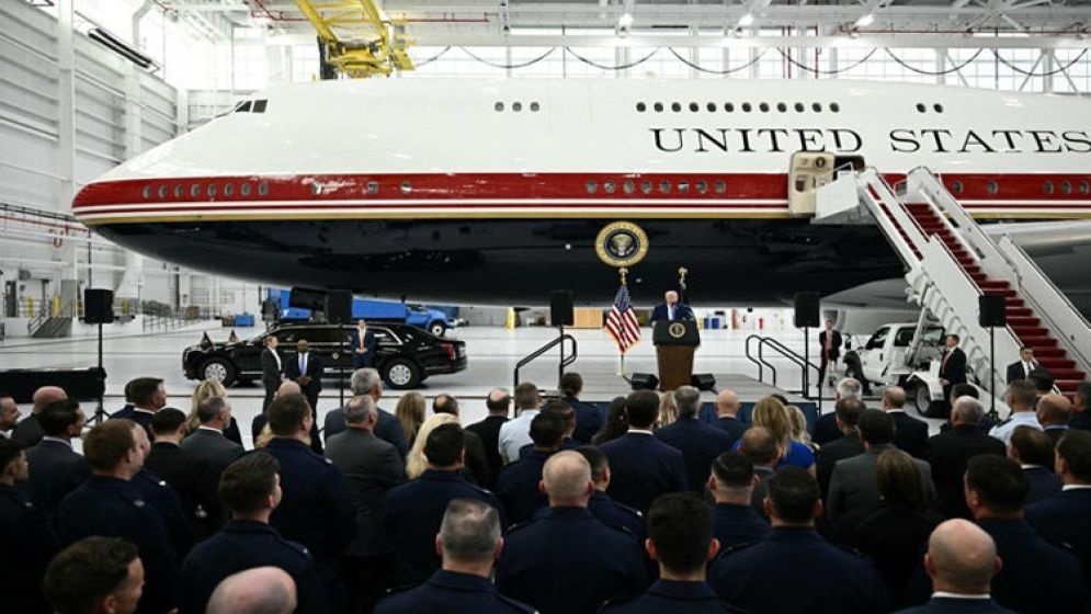 Air Force One replacement aircraft unveiled following Qatar-linked deal