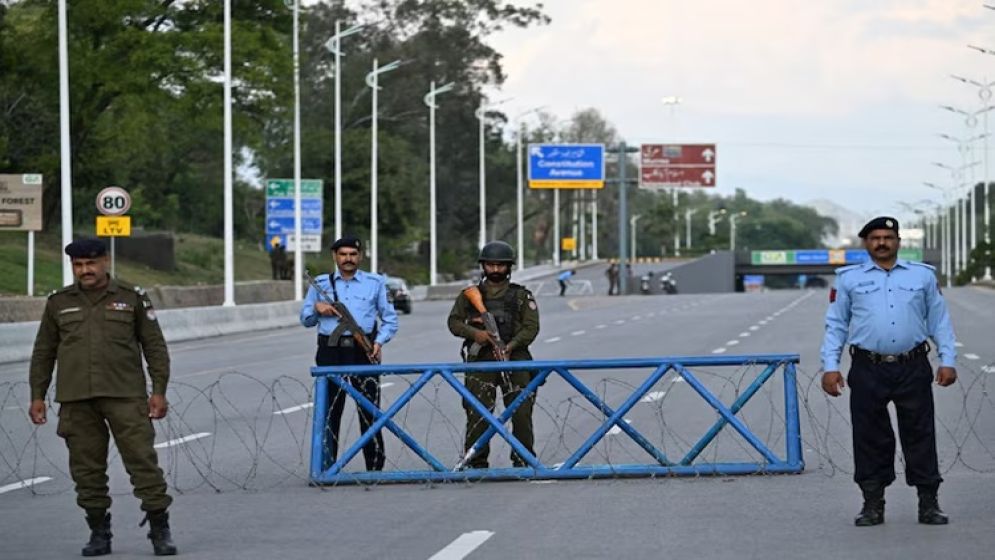 Two roadside blasts in northwest Pakistan kill seven