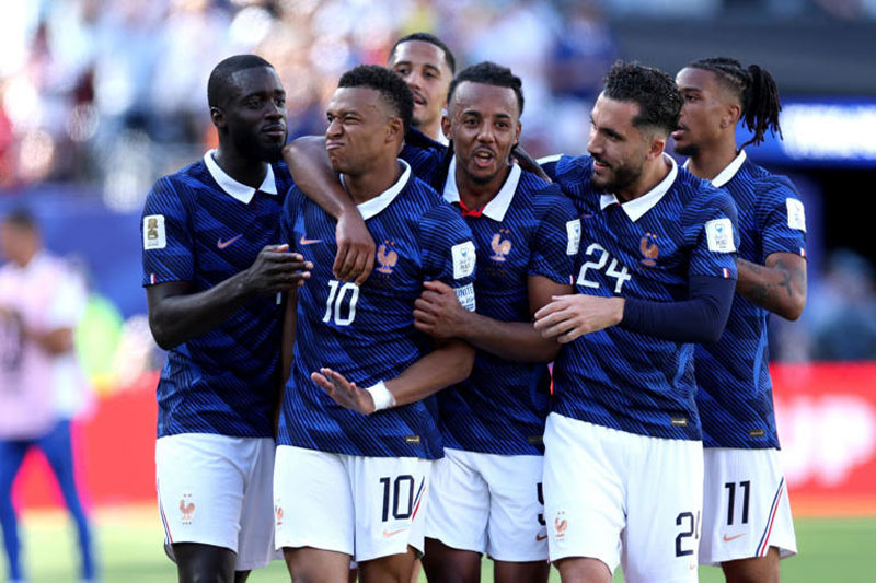 France team travels on ICE deportation charter flights during World Cup