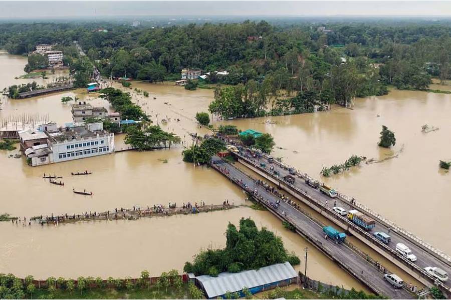 Flood misery persists in Chattogram with more than 750,000 people marooned