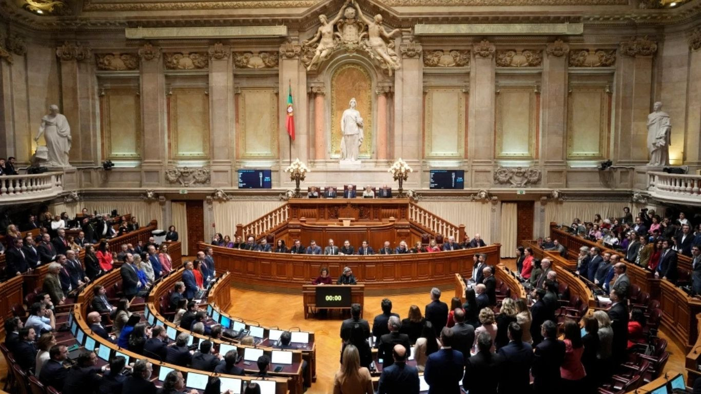 Portuguese parliament approves bill banning face coverings in public