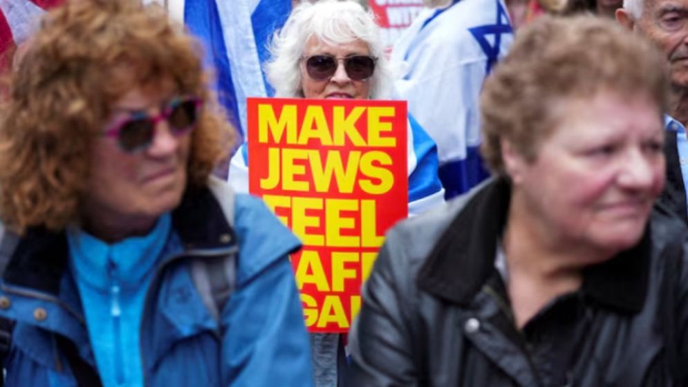 Britain announces £250 million plan to safeguard Jewish communities