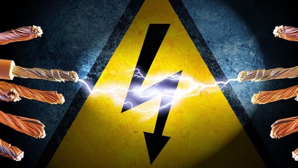 Three family members perish in Chapainawabganj electrocution incident