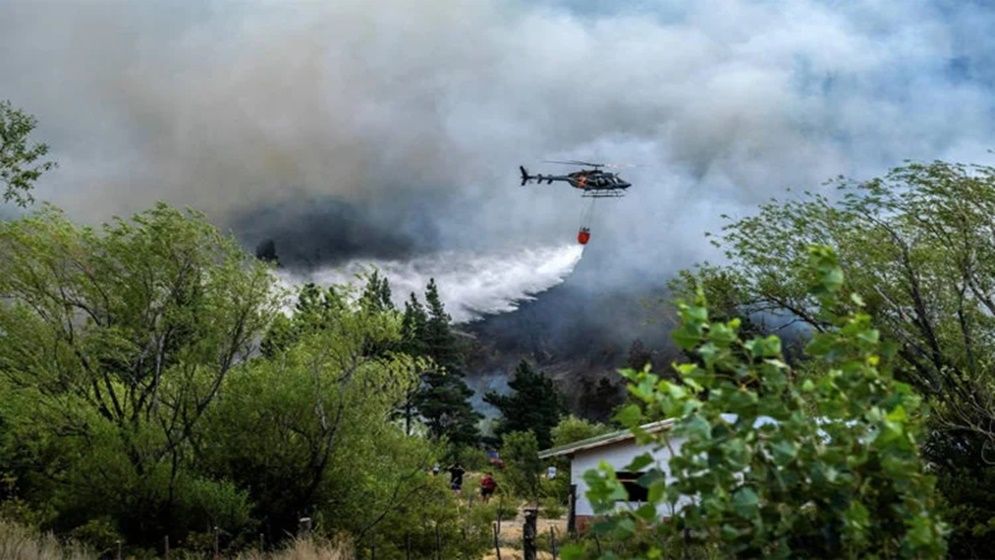 Helicopter crashes while battling wildfires in Argentina, killing 7
