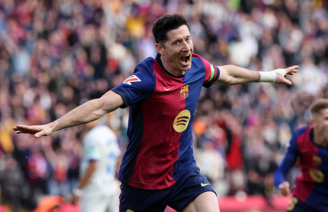 Lewandowski turns down €200 million offer