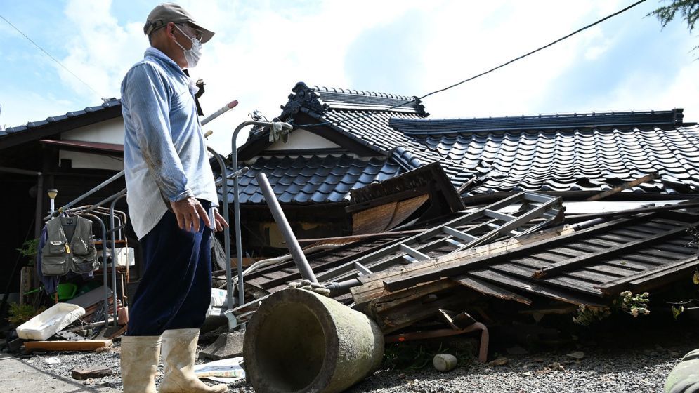 Japan Quake Toll Climbs to 34, Relief Efforts Continue Amid Heatwave