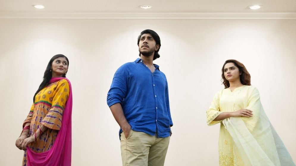 Bangladeshi tailor in Dubai