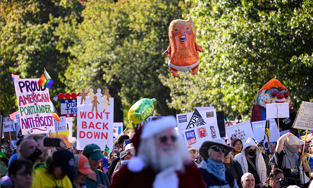 'No Kings' protests draw huge crowds as anti-Trump rallies sweep across US
