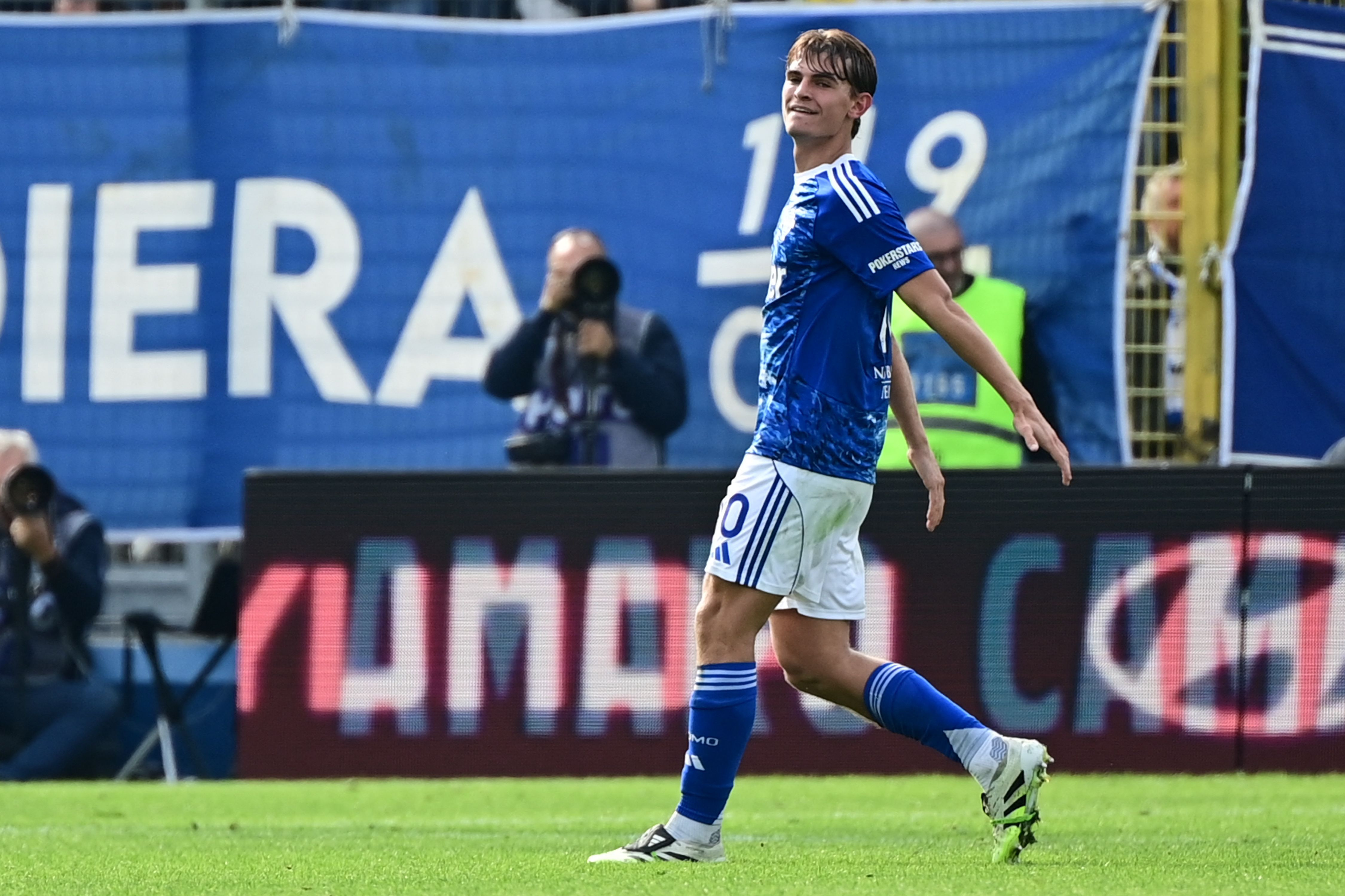 Paz fires high-flying Como to historic win over Juve