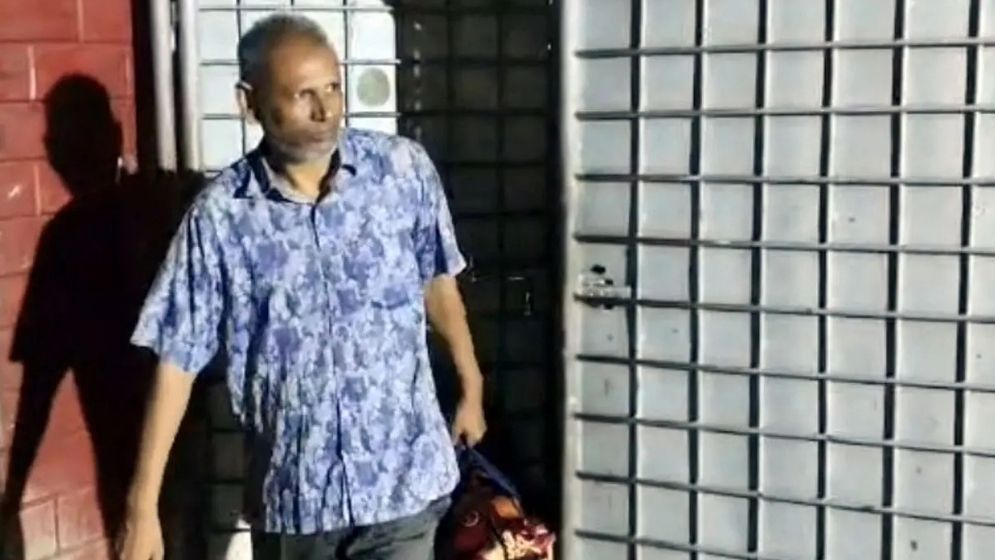 Bangladeshi tailor in Dubai