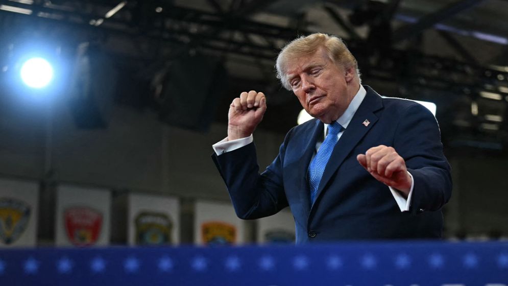 Trump Plans to Declare Strait of Hormuz US Territory