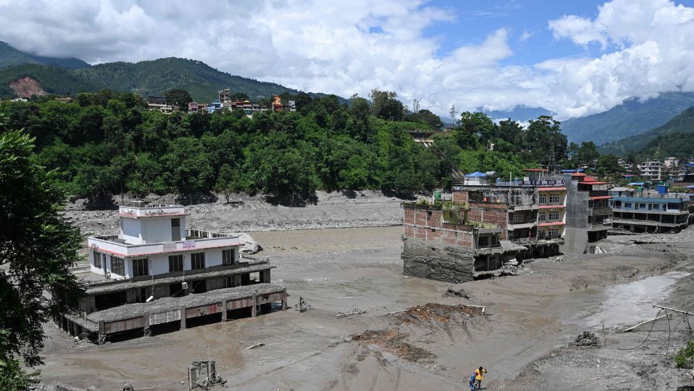 Nepal-Tibet Floods Leave 2,400 Missing, Death Toll Hits 586