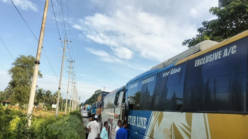 40 kilometres tailback on Dhaka-Chattogram highway