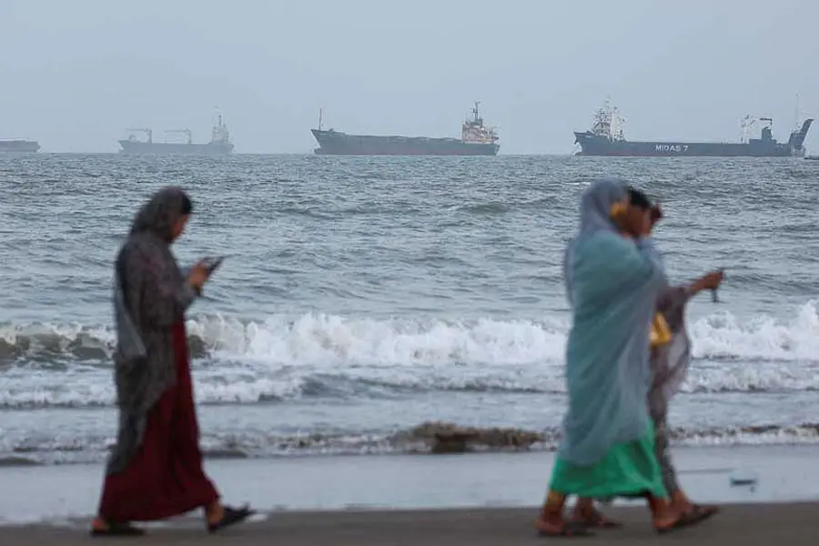 Iran Signals Creation of New Gulf Restricted Area