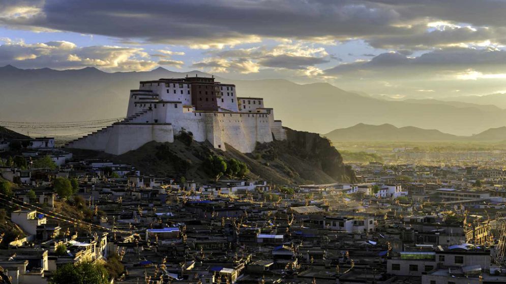 5.3 Quake Strikes Tibet as Tremors Reach Nepal