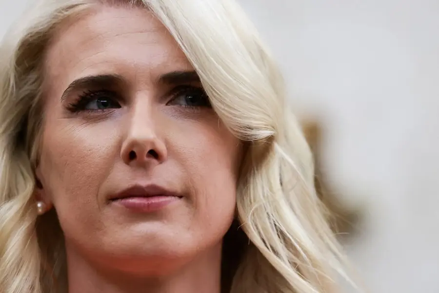Trump Handed $45,000 Holiday Gifts to Top White House Aides