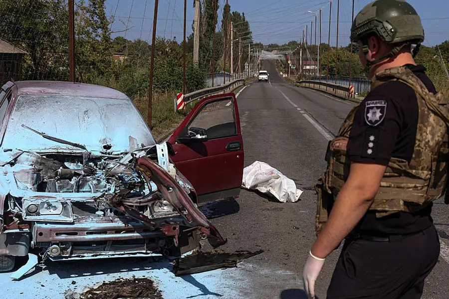 Russian Airstrikes Kill 9, Damage Homes and Infrastructure