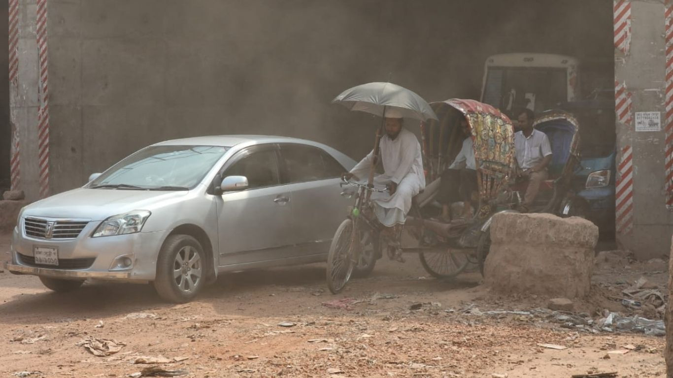 Dhaka’s air quality continues to be ‘unhealthy