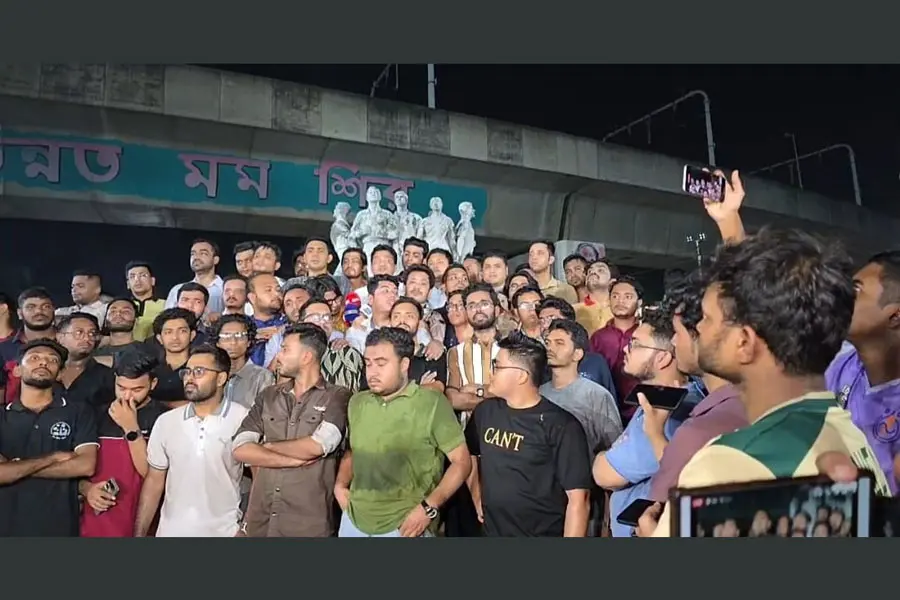 JCD rallies against cocktail explosions at DU