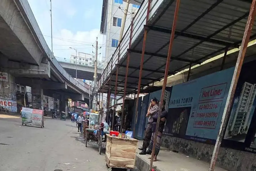 Two Crude Bombs Go Off Near Malibagh Railgate