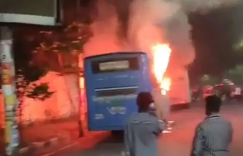 Dhaka Hit by Series of Crude Bomb Blasts, Bus Goes Up in Flames