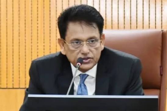 Education Minister Stresses Need to Reverse Brain Drain