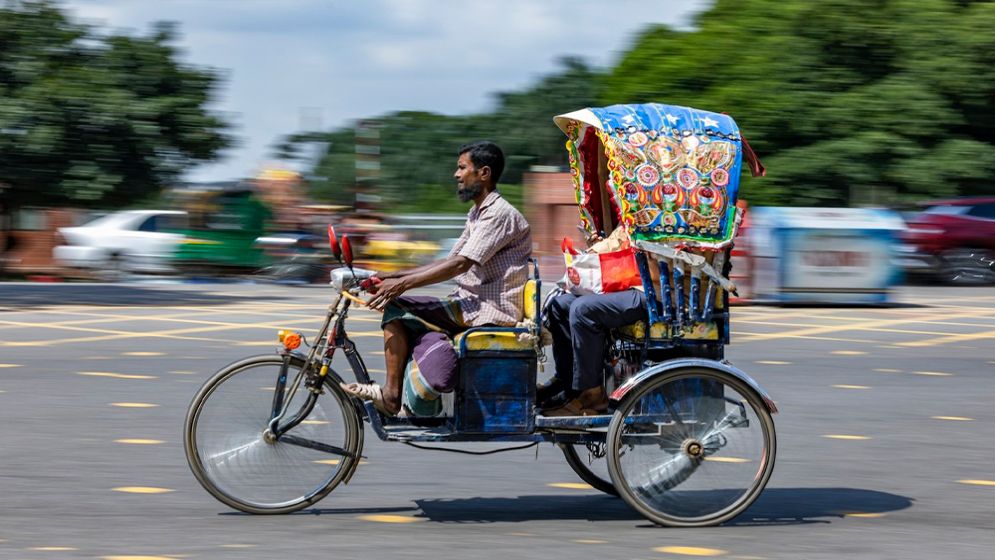Govt plans registration for battery-run rickshaws
