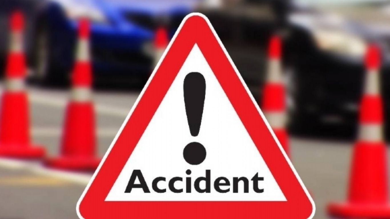 Two youths killed in C'nawabganj road accident