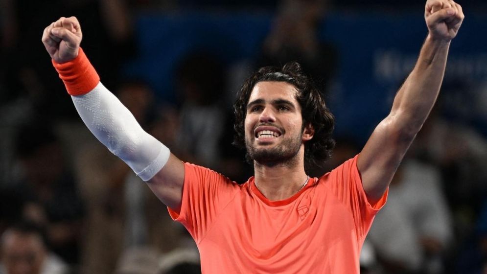 Alcaraz Overcomes Michelsen in Japan Open Opener