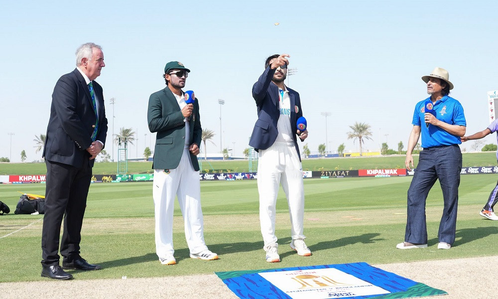 Bangladesh win toss and elect to bat against Afghanistan.