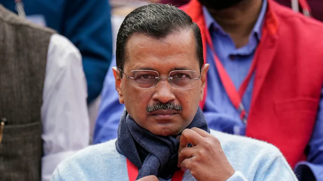 After Mamata, former Delhi Chief Minister Arvind Kejriwal has now been detained.