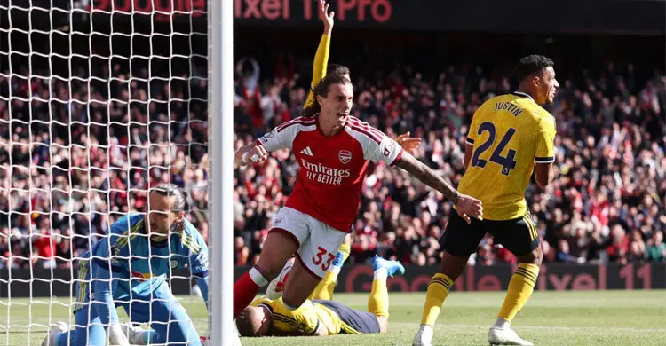 Arsenal won against Leeds despite falling behind.