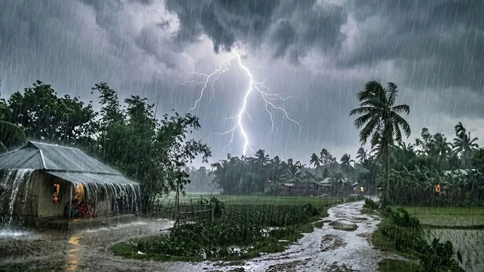 Forecast of thunderstorms in 5 regions by noon.