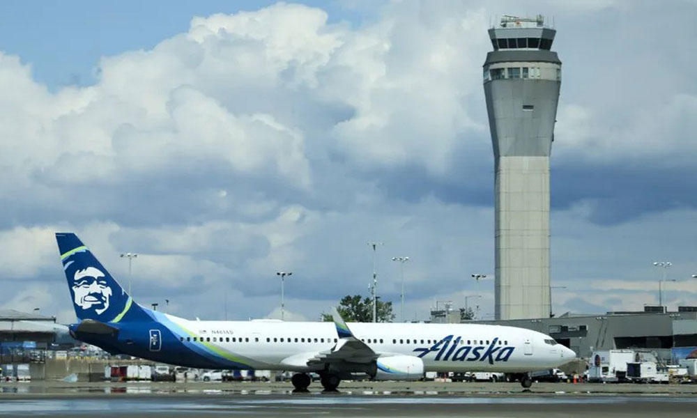 Temporarily suspended Alaska Airlines in the U.S due to IT outage