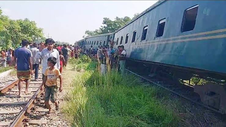 Engineer Suspended over Karnaphuli Train Derailment