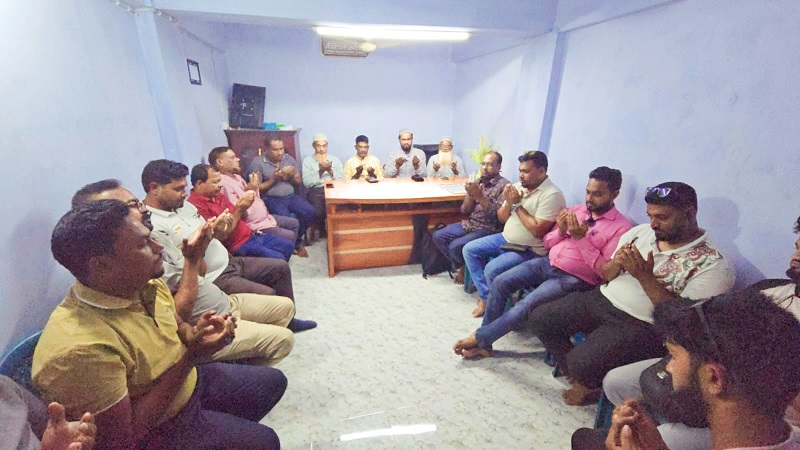 Prayer session held for the recovery of the Sharsha Upazila Press Club president