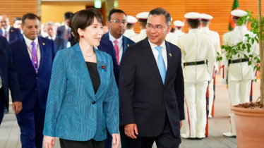 Two prime ministers pledge to enhance cooperation and partnership